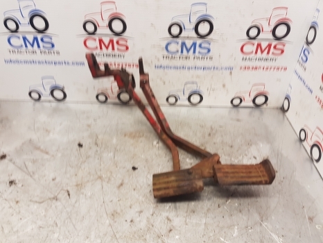 International Case 84 Series 584, 684, 784, 884 Brake Pedal Kit - Brzdové díly pro Traktor: obrázek 4 International Case 84 Series 584, 684, 784, 884 Brake Pedal Kit - Brzdové díly pro Traktor: obrázek 4