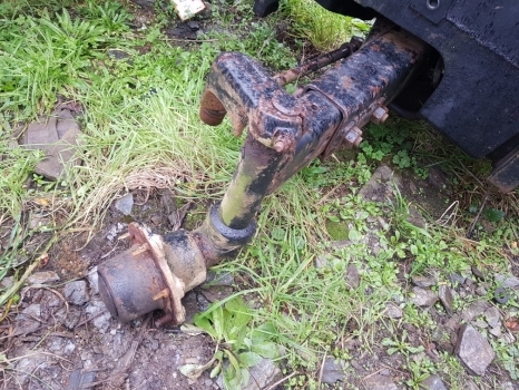 International Case 885, 884 85, 84 Xl Ser Front Axle Assy 3121242r92, 549667r92 - Přední náprava pro Traktor: obrázek 4 International Case 885, 884 85, 84 Xl Ser Front Axle Assy 3121242r92, 549667r92 - Přední náprava pro Traktor: obrázek 4
