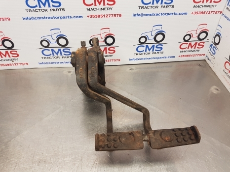John Deere 2955, 2350, 2550, 2750, 2755 Brake Pump Actuator R67457 - Brzdové díly pro Traktor: obrázek 2 John Deere 2955, 2350, 2550, 2750, 2755 Brake Pump Actuator R67457 - Brzdové díly pro Traktor: obrázek 2