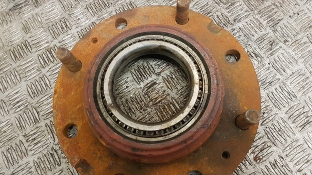 John Deere 3200 ,3400 Hub Bolt Plate Z72470 - Hlava pro Traktor: obrázek 4 John Deere 3200 ,3400 Hub Bolt Plate Z72470 - Hlava pro Traktor: obrázek 4