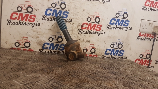 John Deere 3215, 3220 Front Fwd Drive Propeller Shaft - Kardan pro Traktor: obrázek 2 John Deere 3215, 3220 Front Fwd Drive Propeller Shaft - Kardan pro Traktor: obrázek 2