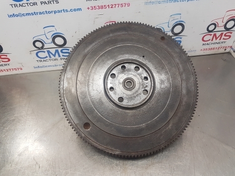 John Deere 3350, 2130, 2135, 2355 40, 50 And 55 Series Flywheel Re18678 - Setrvačník pro Traktor: obrázek 1 John Deere 3350, 2130, 2135, 2355 40, 50 And 55 Series Flywheel Re18678 - Setrvačník pro Traktor: obrázek 1