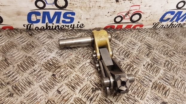 John Deere 40, 50, 41, 51 Series 3050, 3350 Handbrake Linkage T28486 - Brzdové díly pro Traktor: obrázek 1 John Deere 40, 50, 41, 51 Series 3050, 3350 Handbrake Linkage T28486 - Brzdové díly pro Traktor: obrázek 1