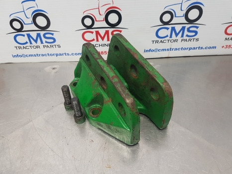 John Deere 6000, 6010, 6020 Series Top Link Bracket L78801, L78802 - Podvěs: obrázek 4 John Deere 6000, 6010, 6020 Series Top Link Bracket L78801, L78802 - Podvěs: obrázek 4
