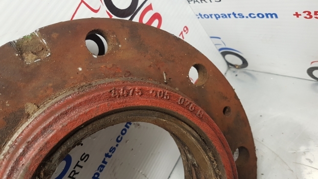 John Deere 6000 Series 6300, 6400, 6320, 6420 Front Axle Hub Bolt Plate L100238 - Hlava pro Traktor: obrázek 2 John Deere 6000 Series 6300, 6400, 6320, 6420 Front Axle Hub Bolt Plate L100238 - Hlava pro Traktor: obrázek 2