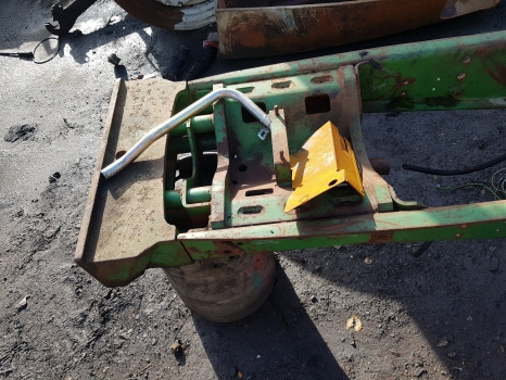 John Deere 6110 Main Frame Assy Al154823, Al114447, Al116521 - Podvěs kabiny: obrázek 5 John Deere 6110 Main Frame Assy Al154823, Al114447, Al116521 - Podvěs kabiny: obrázek 5