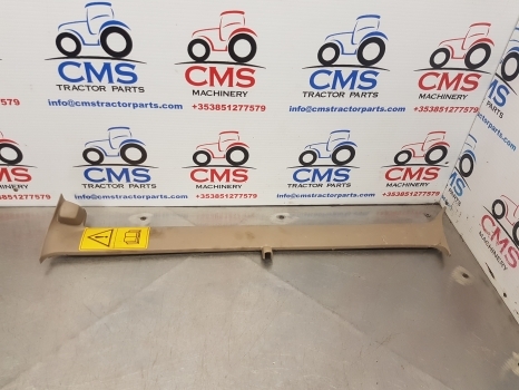 Kabina a interiér John Deere 6115m, 6m Series, 6030, 6020 Series, Cab Cover Panel L209012: obrázek 1