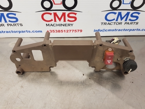 John Deere 6115m, 7330, 7520, 6195m Instrument Panel Bracket R110366, L175476 - Palubní deska pro Traktor: obrázek 1 John Deere 6115m, 7330, 7520, 6195m Instrument Panel Bracket R110366, L175476 - Palubní deska pro Traktor: obrázek 1