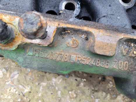 John Deere 6230, 6330, 6430 Engine Cylinder Head R524836, R520778, Re525458 - Hlava válců: obrázek 4 John Deere 6230, 6330, 6430 Engine Cylinder Head R524836, R520778, Re525458 - Hlava válců: obrázek 4