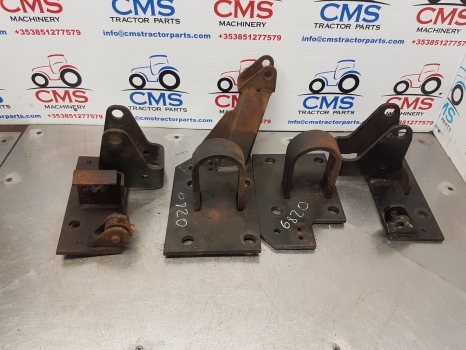 John Deere 6820, 6020 Series, Cab Suspension Support Kit Al177269, Al160670 - Podvěs kabiny pro Traktor: obrázek 1 John Deere 6820, 6020 Series, Cab Suspension Support Kit Al177269, Al160670 - Podvěs kabiny pro Traktor: obrázek 1
