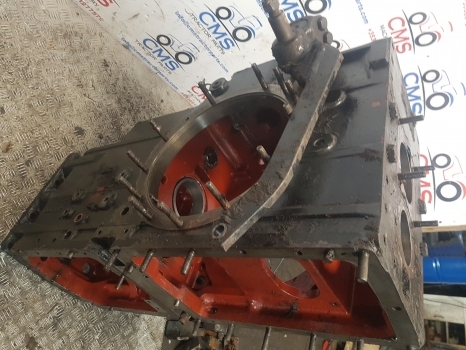 Lamborghini 1106, 956 Same Laser Rear Centre Housing 269.3111.0, 0.269.3111.0/50 - Zadní náprava pro Traktor: obrázek 2 Lamborghini 1106, 956 Same Laser Rear Centre Housing 269.3111.0, 0.269.3111.0/50 - Zadní náprava pro Traktor: obrázek 2