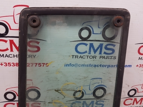 Landini Massey Ferguson 600 Series Cab Knee Glass With Rhs Seal 3301882m1 - Okno a díly pro Traktor: obrázek 3 Landini Massey Ferguson 600 Series Cab Knee Glass With Rhs Seal 3301882m1 - Okno a díly pro Traktor: obrázek 3