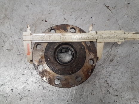 Manitou Maniscopic Dana Spicer Clark Hurth Axle Input Flange 717.14.046.01 - Náprava a díly pro Teleskopický manipulátor: obrázek 3 Manitou Maniscopic Dana Spicer Clark Hurth Axle Input Flange 717.14.046.01 - Náprava a díly pro Teleskopický manipulátor: obrázek 3