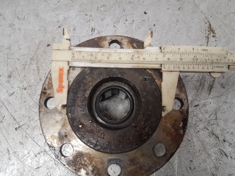 Manitou Maniscopic Dana Spicer Clark Hurth Axle Input Flange 717.14.046.01 - Náprava a díly pro Teleskopický manipulátor: obrázek 2 Manitou Maniscopic Dana Spicer Clark Hurth Axle Input Flange 717.14.046.01 - Náprava a díly pro Teleskopický manipulátor: obrázek 2