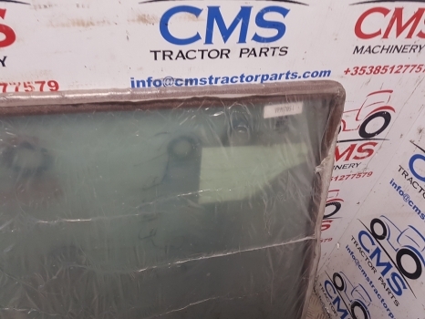 Massey Ferguson 200, 300, 600, Landini Cab Windshield 3301875m1, 3301875m3 - Okno a díly pro Traktor: obrázek 2 Massey Ferguson 200, 300, 600, Landini Cab Windshield 3301875m1, 3301875m3 - Okno a díly pro Traktor: obrázek 2
