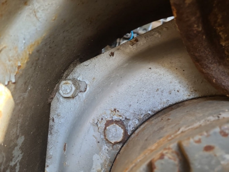 Massey Ferguson 265, 275, 290, 690, 699 Front Wheel Centre Dish 13.6r24 - Pneumatiky a ráfky pro Zemědělská technika: obrázek 3 Massey Ferguson 265, 275, 290, 690, 699 Front Wheel Centre Dish 13.6r24 - Pneumatiky a ráfky pro Zemědělská technika: obrázek 3