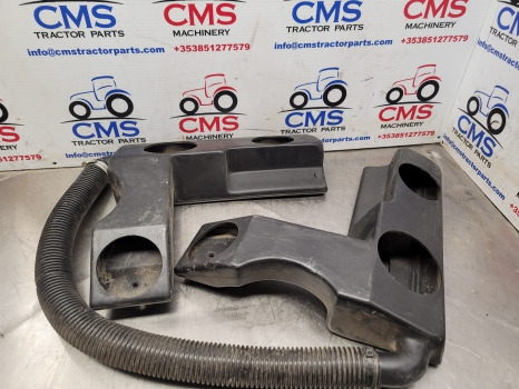 Massey Ferguson 4245, 4255, 4355 Cab Air Vent 3806427m3, 3806426m3 - Díl klimatizace: obrázek 1 Massey Ferguson 4245, 4255, 4355 Cab Air Vent 3806427m3, 3806426m3 - Díl klimatizace: obrázek 1