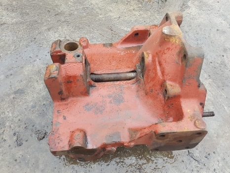 Massey Ferguson 50b, 100, 200, 300, 500 Series Front Axle Casting 1684290m1 - Hlava pro Rýpadlo-nakladač: obrázek 4 Massey Ferguson 50b, 100, 200, 300, 500 Series Front Axle Casting 1684290m1 - Hlava pro Rýpadlo-nakladač: obrázek 4