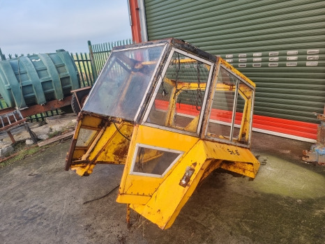 Massey Ferguson 50b, 50 Series, Cab Frame With Doors And Glasses 50b, 50amd - Kabina: obrázek 2 Massey Ferguson 50b, 50 Series, Cab Frame With Doors And Glasses 50b, 50amd - Kabina: obrázek 2