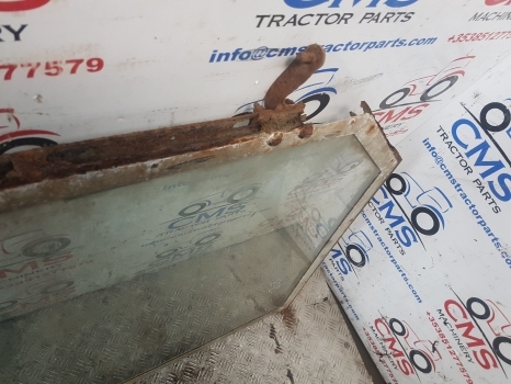 Massey Ferguson 50b Cab Rear Window Glass Mf50b - Okno a díly pro Traktor: obrázek 4 Massey Ferguson 50b Cab Rear Window Glass Mf50b - Okno a díly pro Traktor: obrázek 4