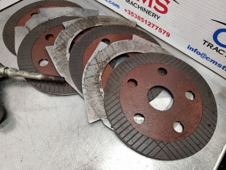 Massey Ferguson 5612, 5400, 5600, 5700, Brake Disc Kit 4311469m91, 4312200m2 - Kotouče brzdy: obrázek 4 Massey Ferguson 5612, 5400, 5600, 5700, Brake Disc Kit 4311469m91, 4312200m2 - Kotouče brzdy: obrázek 4