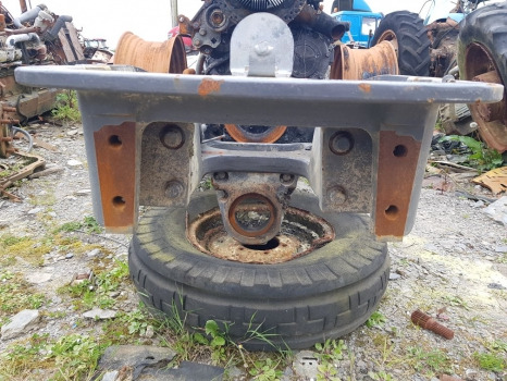 Podvěs Massey Ferguson 5612 Front Axle Support With Weight Block 4377267m6, 4298510m8: obrázek 7