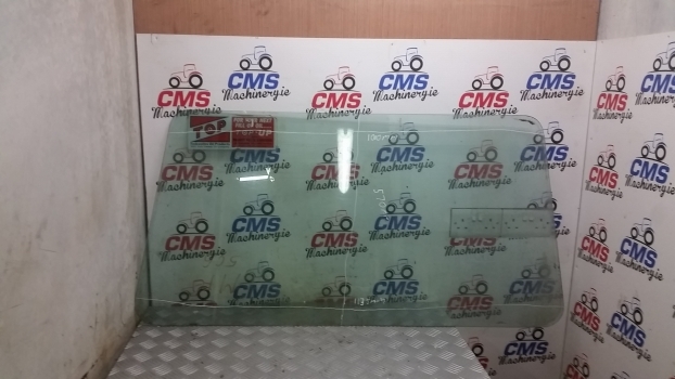 Massey Ferguson 565 Cab Glass Tg1056t Tg1056 Tg.1056t Tg.1056 - Okno a díly pro Traktor: obrázek 1 Massey Ferguson 565 Cab Glass Tg1056t Tg1056 Tg.1056t Tg.1056 - Okno a díly pro Traktor: obrázek 1