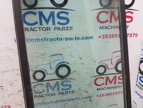 Massey Ferguson 600 Series 690 Cab Knee Glass With Lhs Seal Tg1250, 3301881m1 - Okno a díly pro Traktor: obrázek 3 Massey Ferguson 600 Series 690 Cab Knee Glass With Lhs Seal Tg1250, 3301881m1 - Okno a díly pro Traktor: obrázek 3