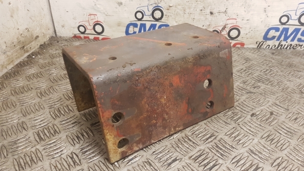 Massey Ferguson 690, 698, 699 Cab Suspension Bracket Mounting Lhs 1680876m91 - Podvěs kabiny pro Traktor: obrázek 4 Massey Ferguson 690, 698, 699 Cab Suspension Bracket Mounting Lhs 1680876m91 - Podvěs kabiny pro Traktor: obrázek 4