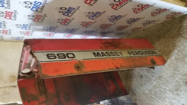 Massey Ferguson 690 Engine Hood Bonnet Assy 1680651m91, 1680650m91, 1680651m91 - Kapota pro Traktor: obrázek 4 Massey Ferguson 690 Engine Hood Bonnet Assy 1680651m91, 1680650m91, 1680651m91 - Kapota pro Traktor: obrázek 4