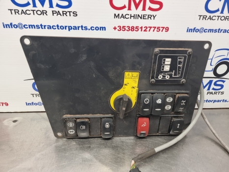 Massey Ferguson 9306, 9407, Control Panel Assy 3972692m1, 3973055m1 - Kabina a interiér: obrázek 2 Massey Ferguson 9306, 9407, Control Panel Assy 3972692m1, 3973055m1 - Kabina a interiér: obrázek 2