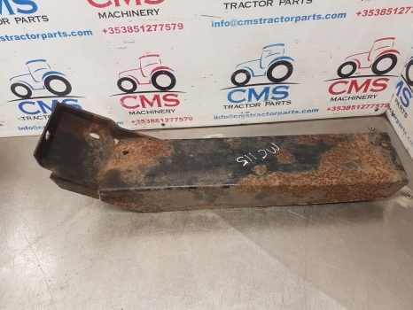 Mccormick Mc115, Case Cx50, Cx60 Mx Maxxum 170mudguard Support Rhs 246768a3 - Křídlo pro Traktor: obrázek 1 Mccormick Mc115, Case Cx50, Cx60 Mx Maxxum 170mudguard Support Rhs 246768a3 - Křídlo pro Traktor: obrázek 1