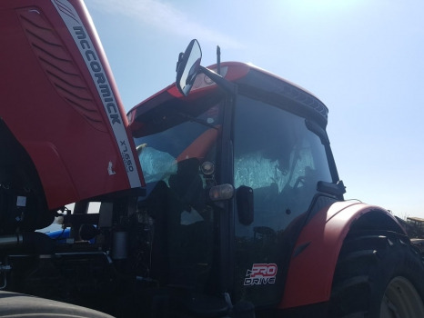 Mccormick X7.650, X7.660, X7.670, X7.680 Complete Cab 6523211m97 - Kabina pro Traktor: obrázek 2 Mccormick X7.650, X7.660, X7.670, X7.680 Complete Cab 6523211m97 - Kabina pro Traktor: obrázek 2