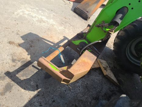 Merlo P28.7 Kt Headstock - Rychloupínací pro Teleskopický manipulátor: obrázek 5 Merlo P28.7 Kt Headstock - Rychloupínací pro Teleskopický manipulátor: obrázek 5