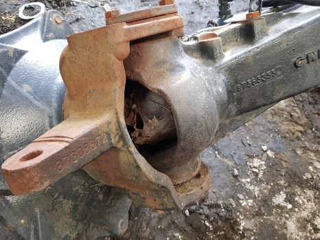 New Holland Case T6, T7, Puma Front Axle Drive Shaft Rhs Class 4 W/o Brakes - Přední náprava: obrázek 1 New Holland Case T6, T7, Puma Front Axle Drive Shaft Rhs Class 4 W/o Brakes - Přední náprava: obrázek 1