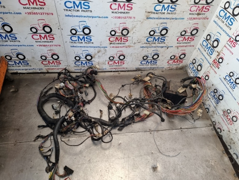 New Holland Case Tm, Mxm 120, 130, 140 Cab Wiring Loom Parts 87539098, 87309545 - Kabely/ Vodiče: obrázek 2 New Holland Case Tm, Mxm 120, 130, 140 Cab Wiring Loom Parts 87539098, 87309545 - Kabely/ Vodiče: obrázek 2
