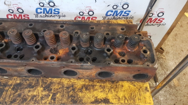 New Holland Case Tm, Mxm 120, 130, 140 Engine Cylinder Head 87802943, 84135249 - Hlava válců: obrázek 2 New Holland Case Tm, Mxm 120, 130, 140 Engine Cylinder Head 87802943, 84135249 - Hlava válců: obrázek 2