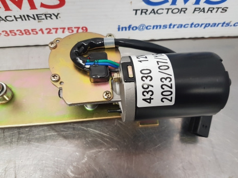 New Holland Case, Tsa, T6000, T7 Case, Wiper Motor Front Brand New 82032050 - Stěrač pro Zemědělská technika: obrázek 3 New Holland Case, Tsa, T6000, T7 Case, Wiper Motor Front Brand New 82032050 - Stěrač pro Zemědělská technika: obrázek 3