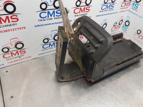 New Holland T5.95, T5, Case Battery Tray, Support 84535790, 84535783, 84536561 - Akumulátor pro Zemědělská technika: obrázek 4 New Holland T5.95, T5, Case Battery Tray, Support 84535790, 84535783, 84536561 - Akumulátor pro Zemědělská technika: obrázek 4