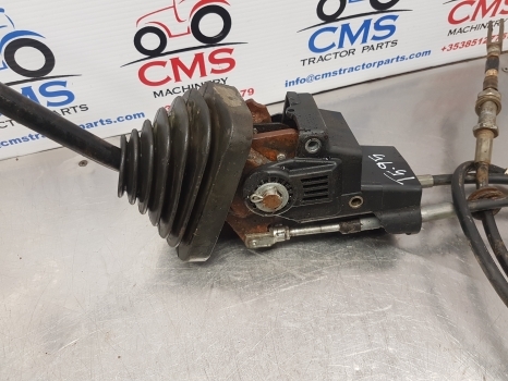 New Holland T5.95, T5 Case Farmall Transmission Shift Control Assy 84534723 - Řadící páka pro Traktor: obrázek 3 New Holland T5.95, T5 Case Farmall Transmission Shift Control Assy 84534723 - Řadící páka pro Traktor: obrázek 3