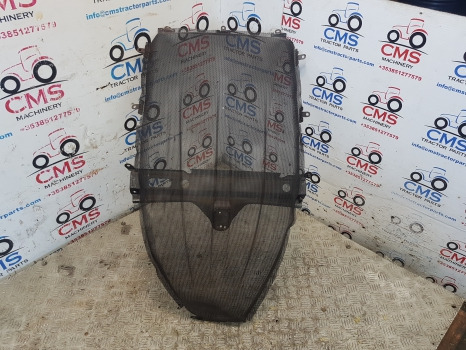 New Holland T6.180, T6, T5, Engine Front Grille , Radiator Grille 47581381 - Mřížka: obrázek 1 New Holland T6.180, T6, T5, Engine Front Grille , Radiator Grille 47581381 - Mřížka: obrázek 1
