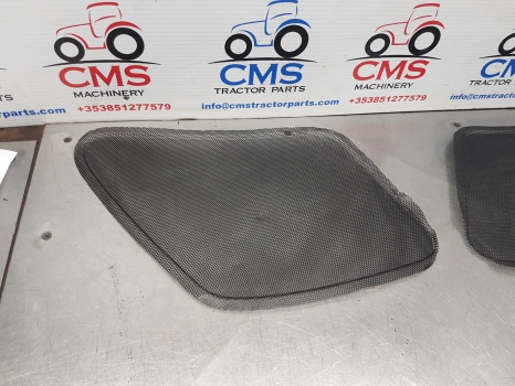 New Holland T6000 Ts115a, Tsa, T6 Front Bonnet Nose Grille 82029992, 82029993 - Mřížka: obrázek 3 New Holland T6000 Ts115a, Tsa, T6 Front Bonnet Nose Grille 82029992, 82029993 - Mřížka: obrázek 3