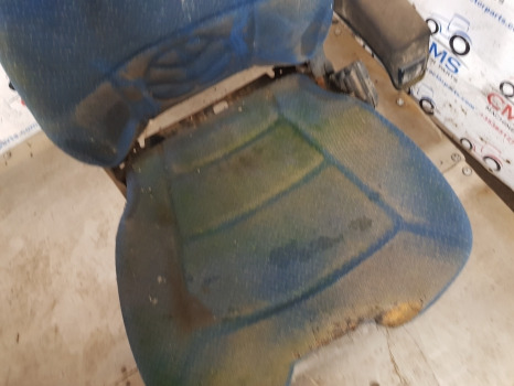 New Holland T7030, T7000, T7040, T7050, Driver Seat Assy Parts Only 87646744 - Sedaček pro Zemědělská technika: obrázek 3 New Holland T7030, T7000, T7040, T7050, Driver Seat Assy Parts Only 87646744 - Sedaček pro Zemědělská technika: obrázek 3