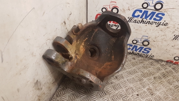 New Holland Tm, Tm150 Supersteer Front Axle Steering Spindle Rhs 5179271 - Těhlice pro Traktor: obrázek 4 New Holland Tm, Tm150 Supersteer Front Axle Steering Spindle Rhs 5179271 - Těhlice pro Traktor: obrázek 4