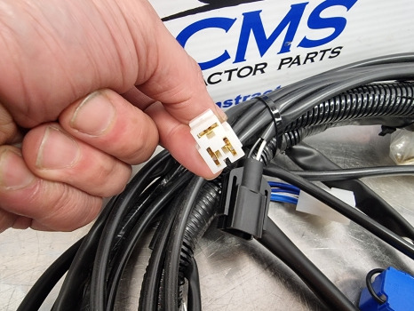 New Holland Tm120-tm155 Engine Wiring Loom, New 82021032 - Kabely/ Vodiče: obrázek 3 New Holland Tm120-tm155 Engine Wiring Loom, New 82021032 - Kabely/ Vodiče: obrázek 3