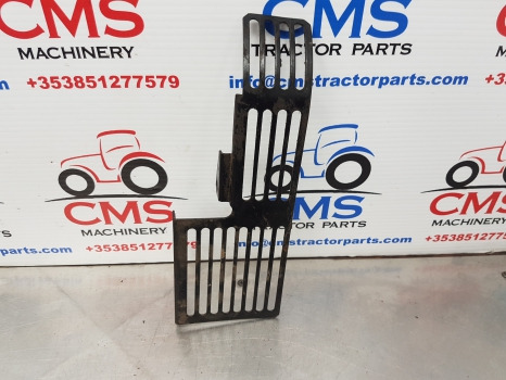 New Holland Tm155, Tm Case Mxm Engine Guard Grille 87382751, 82010043 - Mřížka: obrázek 1 New Holland Tm155, Tm Case Mxm Engine Guard Grille 87382751, 82010043 - Mřížka: obrázek 1