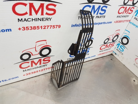 New Holland Tm155, Tm Case Mxm Engine Guard Grille 87382751, 82010043 - Mřížka: obrázek 2 New Holland Tm155, Tm Case Mxm Engine Guard Grille 87382751, 82010043 - Mřížka: obrázek 2