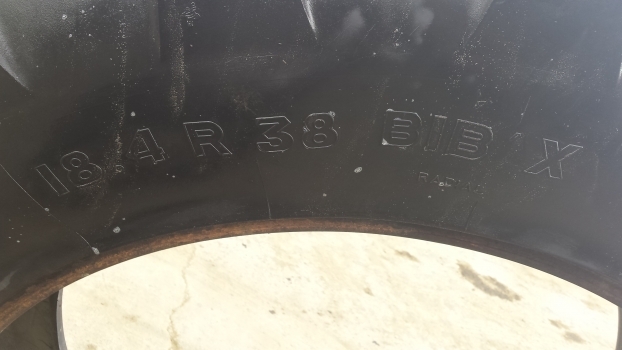 Old Stock Old Stock 18.4 R 38 Michelin - Pneumatiky pro Zemědělská technika: obrázek 2 Old Stock Old Stock 18.4 R 38 Michelin - Pneumatiky pro Zemědělská technika: obrázek 2