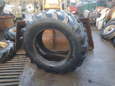 Tyre Dt820 Goodyear 540/65r28, 540/65 R28 - Pneumatiky pro Traktor: obrázek 1 Tyre Dt820 Goodyear 540/65r28, 540/65 R28 - Pneumatiky pro Traktor: obrázek 1