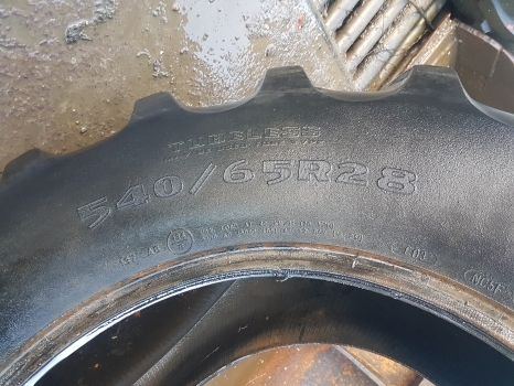 Tyre Dt820 Goodyear 540/65r28, 540/65 R28 - Pneumatiky pro Traktor: obrázek 2 Tyre Dt820 Goodyear 540/65r28, 540/65 R28 - Pneumatiky pro Traktor: obrázek 2